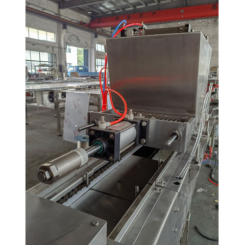 Automatic Moulding Machine